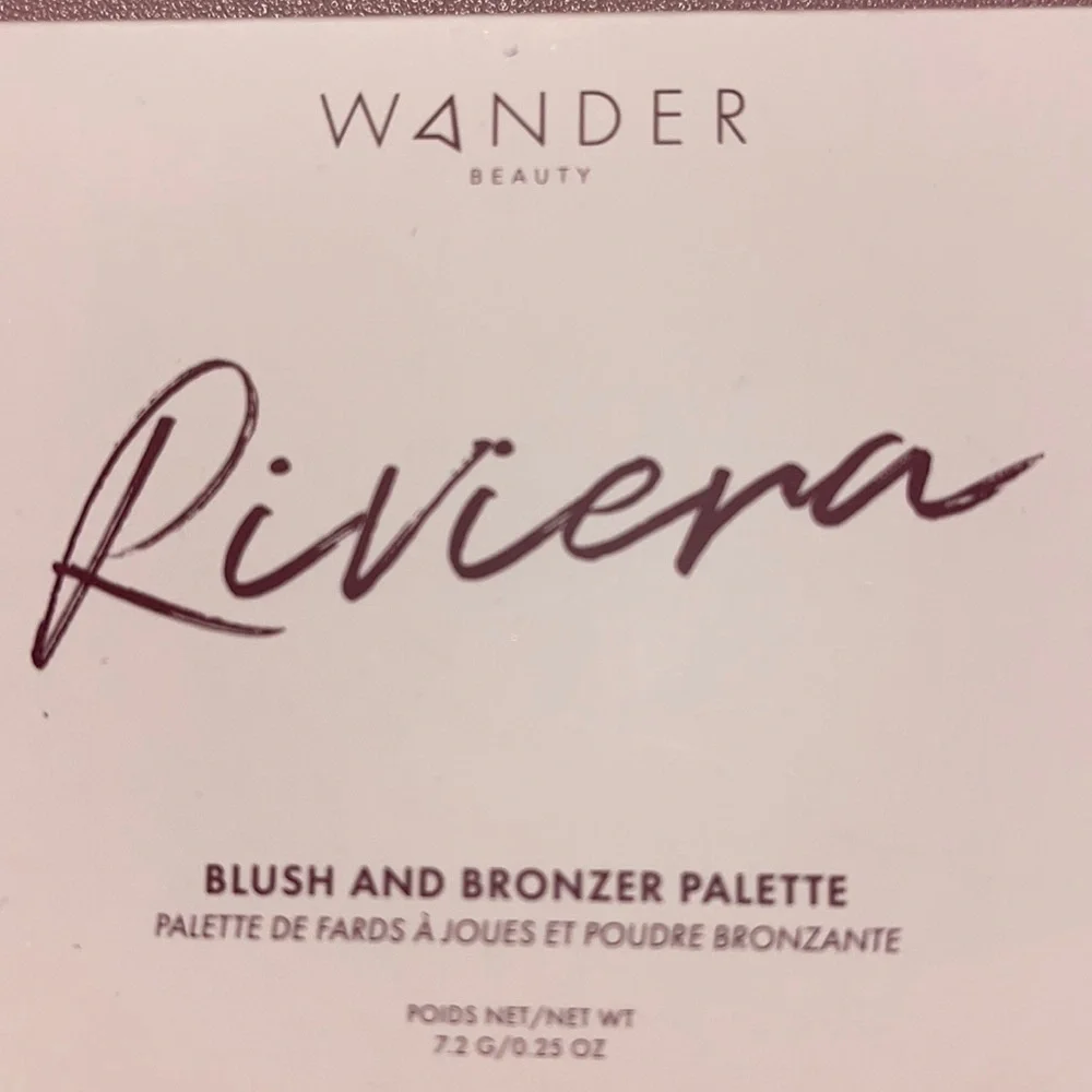 NIB Wander Beauty 